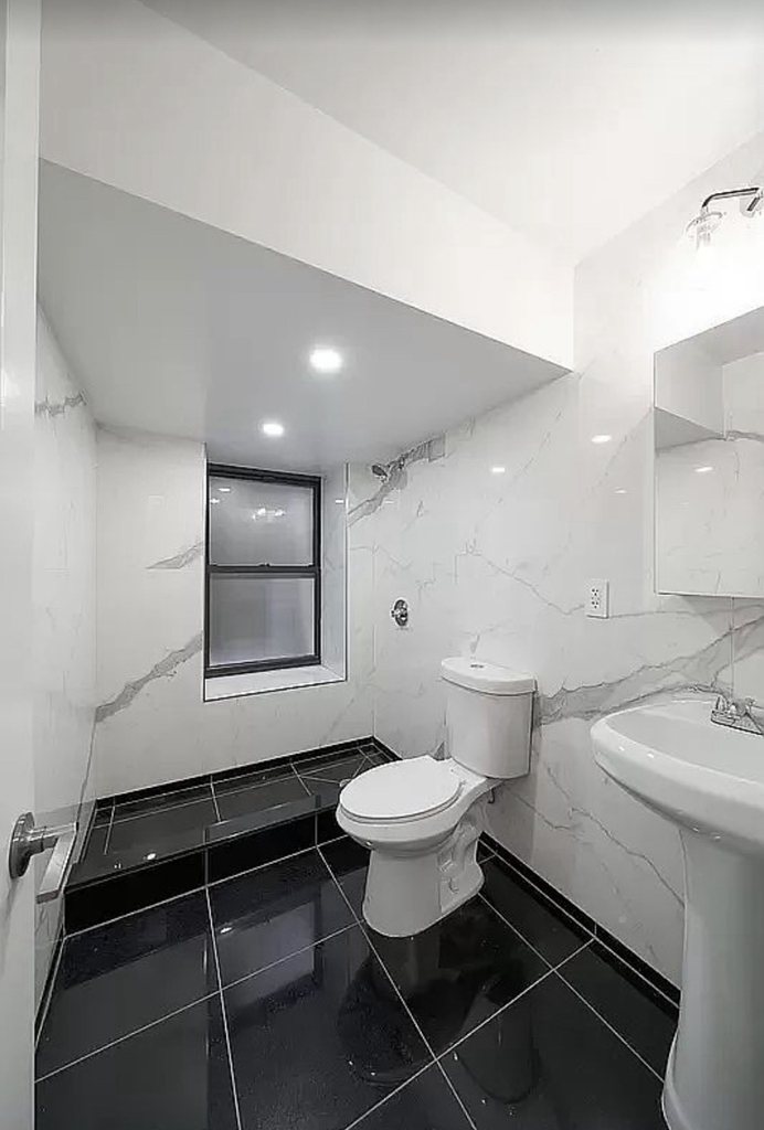 332 East 19th Street - Photo 7