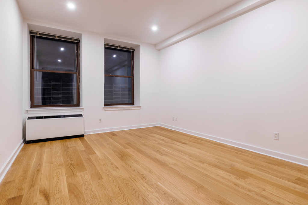 37 Wall Street - Photo 2