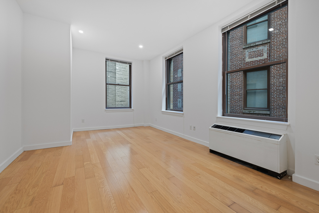37 Wall Street - Photo 0