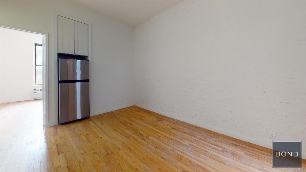 East 93rd Street - Photo 2