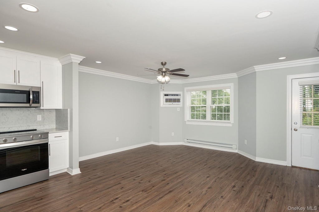 30 Bay Point Court - Photo 2