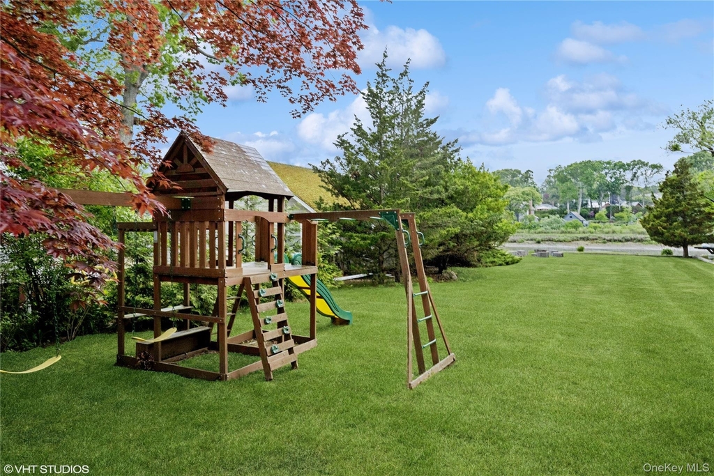 3725 Wickham Avenue - Photo 3
