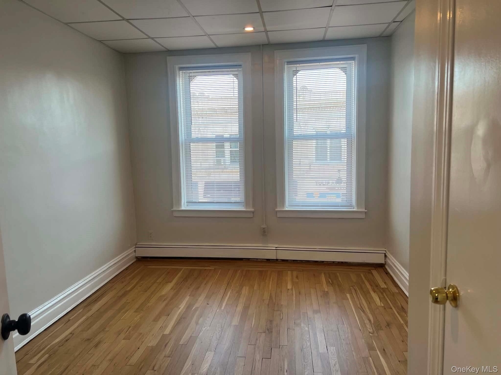 150 Tulip Avenue N - Photo 5