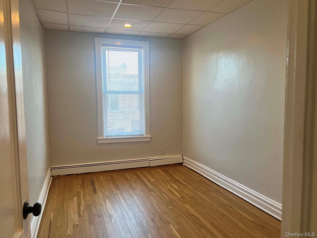 150 Tulip Avenue N - Photo 6