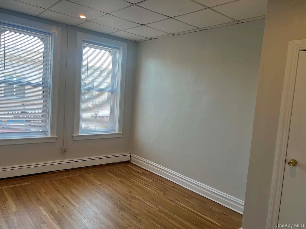150 Tulip Avenue N - Photo 4