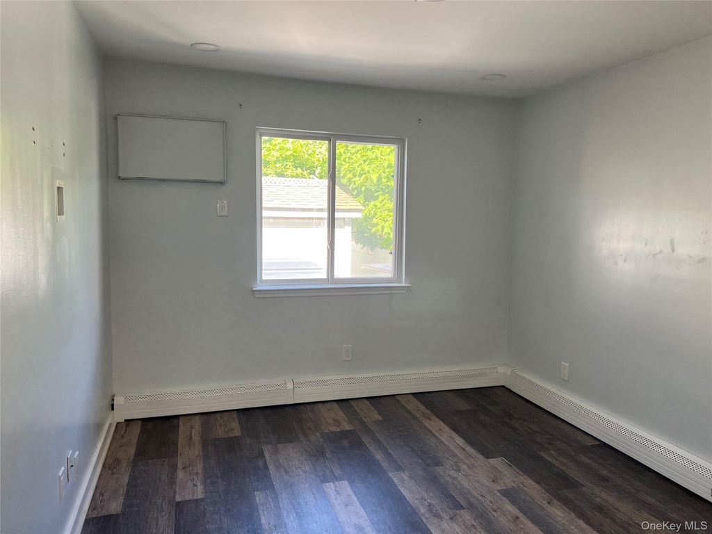 112-63 Bedell Street - Photo 2