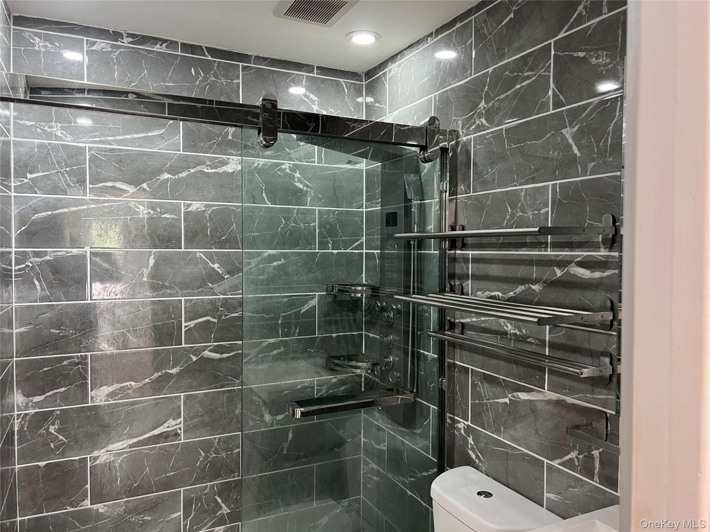 112-63 Bedell Street - Photo 8