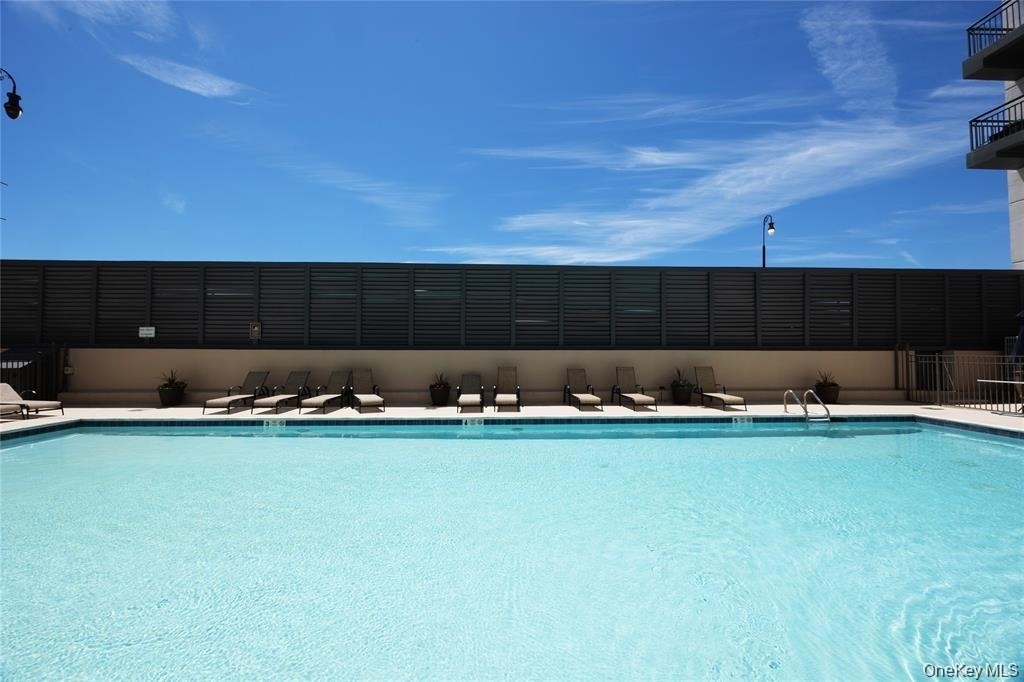 100 W Broadway - Photo 12