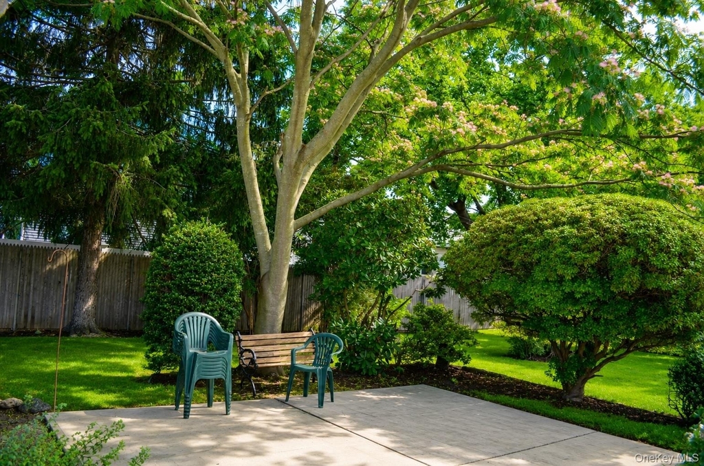 1777 Stone Avenue - Photo 5