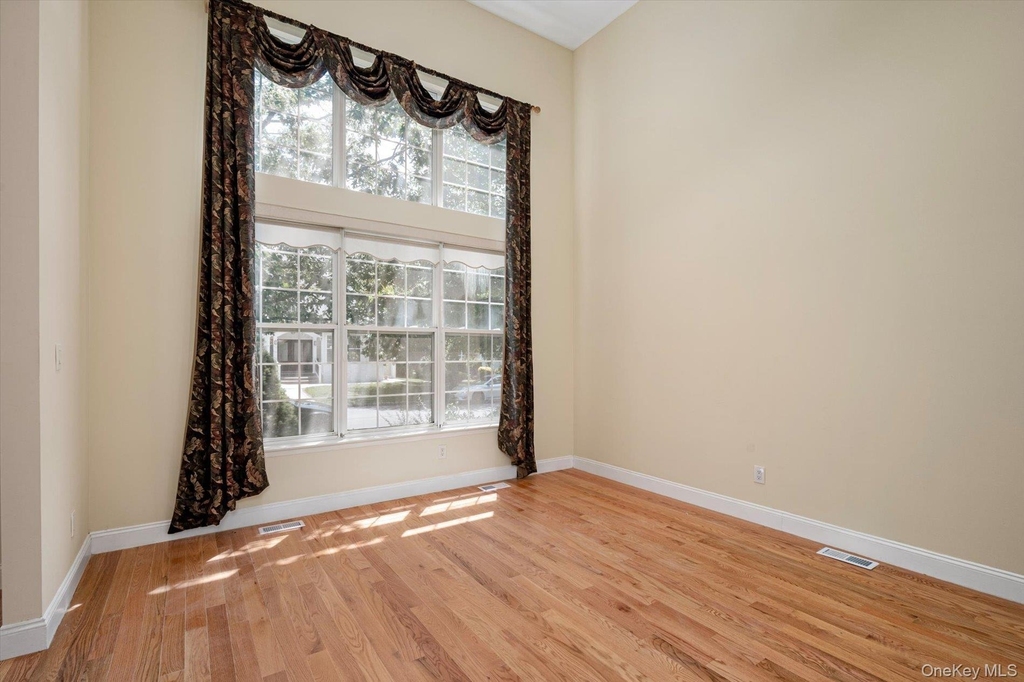 23 Honeysuckle Court - Photo 4
