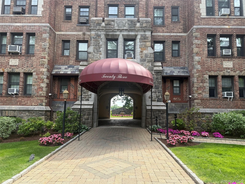 23 Old Mamaroneck Road - Photo 8
