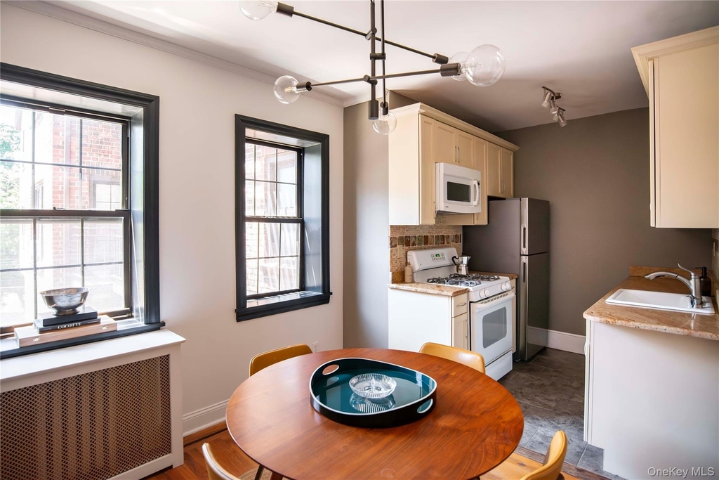 23 Old Mamaroneck Road - Photo 3