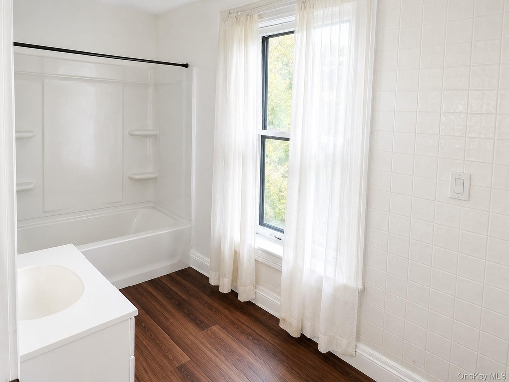 115 Vineyard Avenue - Photo 8