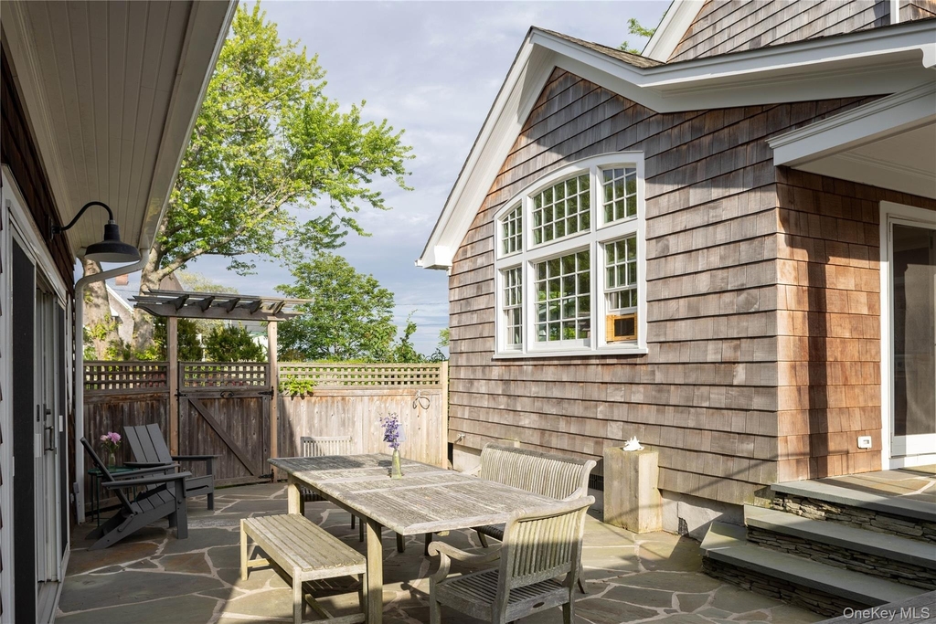 2395 Jackson Street - Photo 15