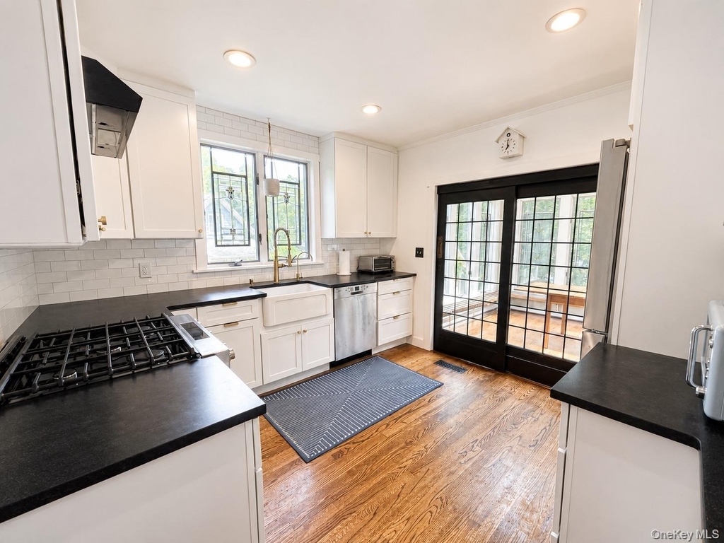 207 Prospect Avenue - Photo 5