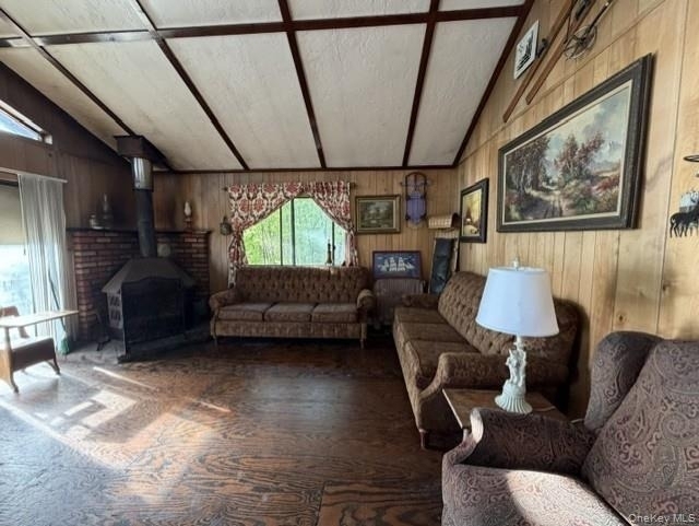 739 Lake View Drive - Photo 3