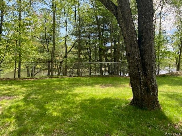 739 Lake View Drive - Photo 16