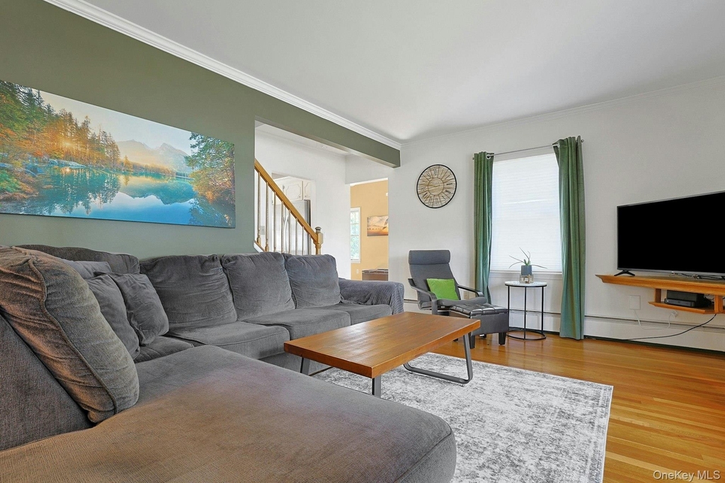 1 Grover Avenue - Photo 9