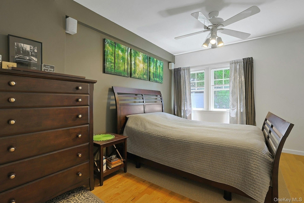 1 Grover Avenue - Photo 16