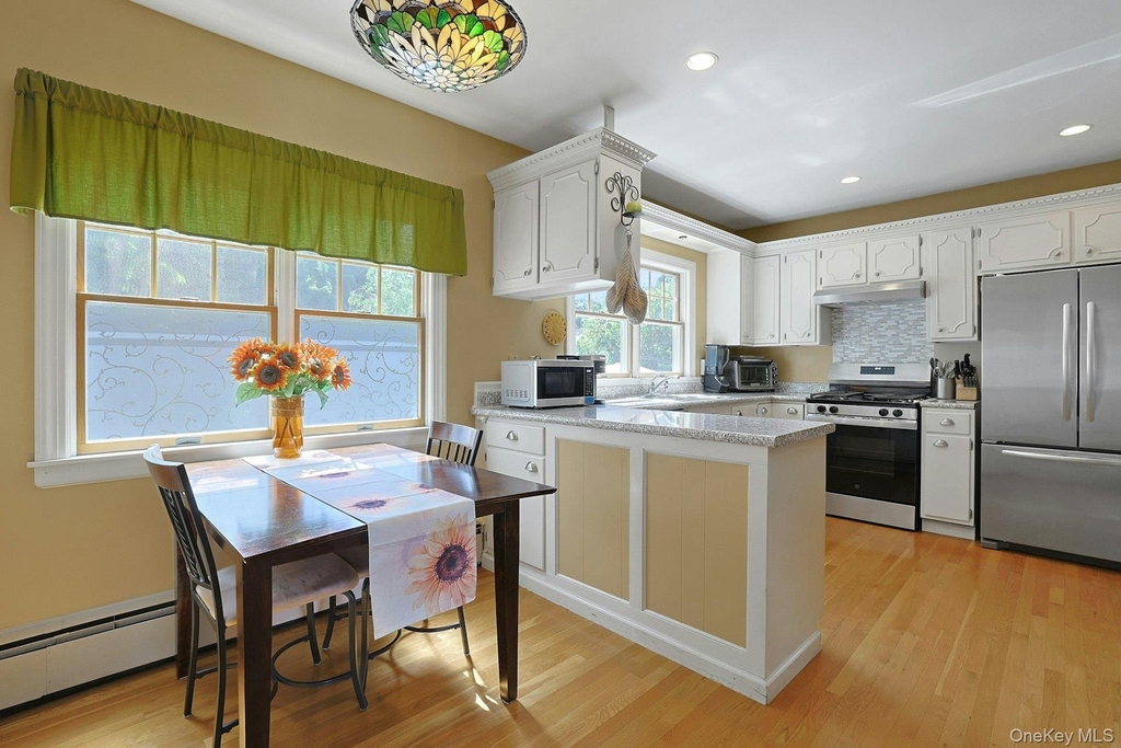 1 Grover Avenue - Photo 3