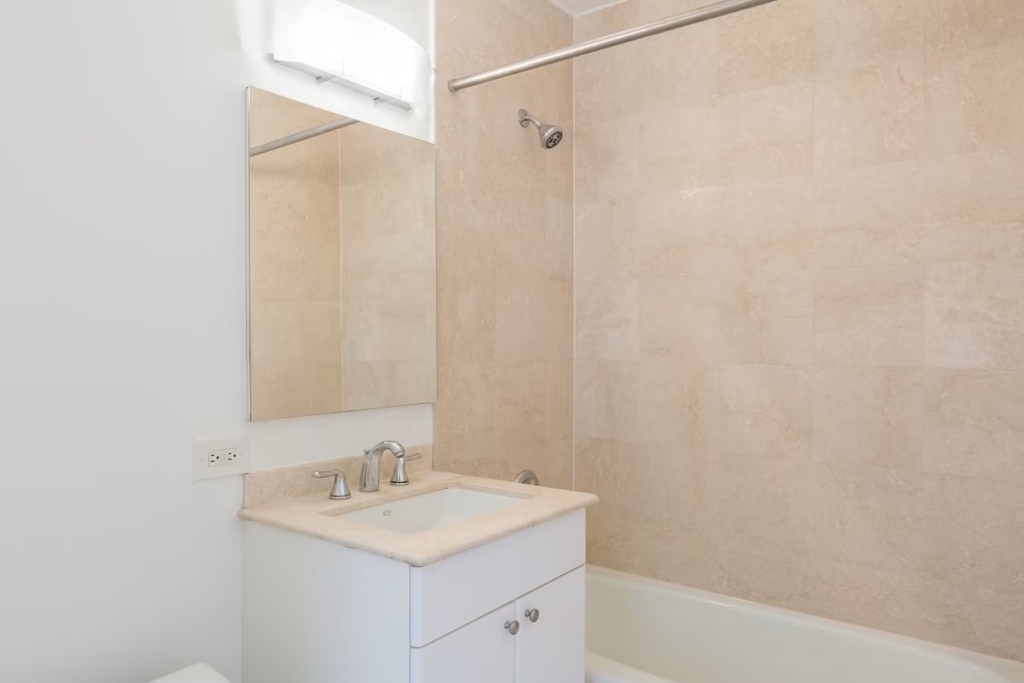 235 West 48th Street - Photo 3