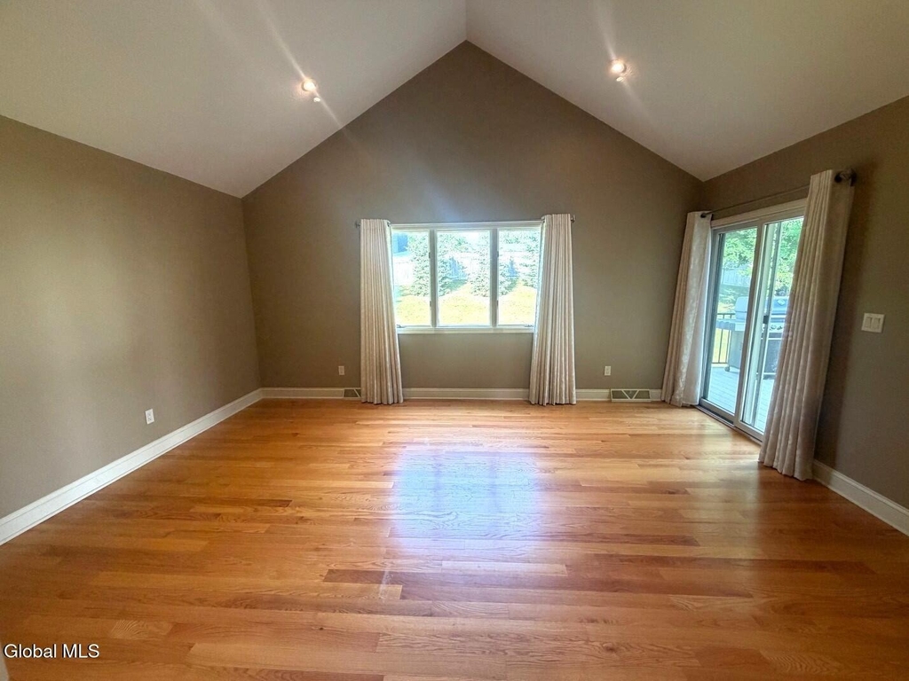 53 Huntleigh Drive - Photo 12