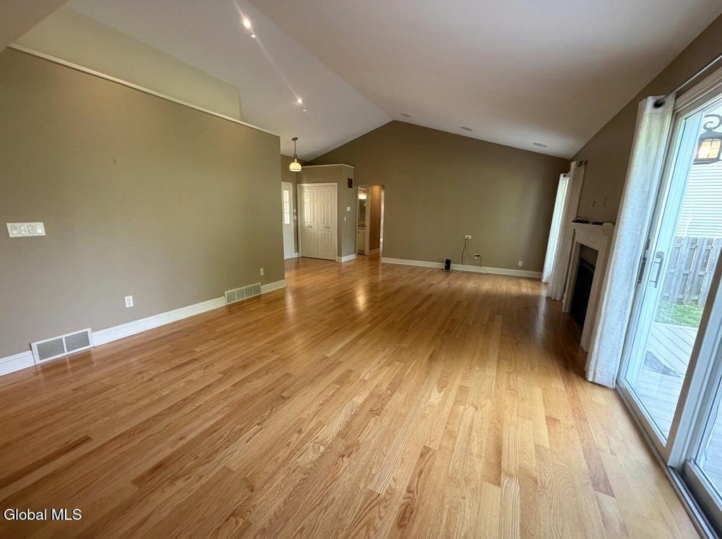 53 Huntleigh Drive - Photo 6