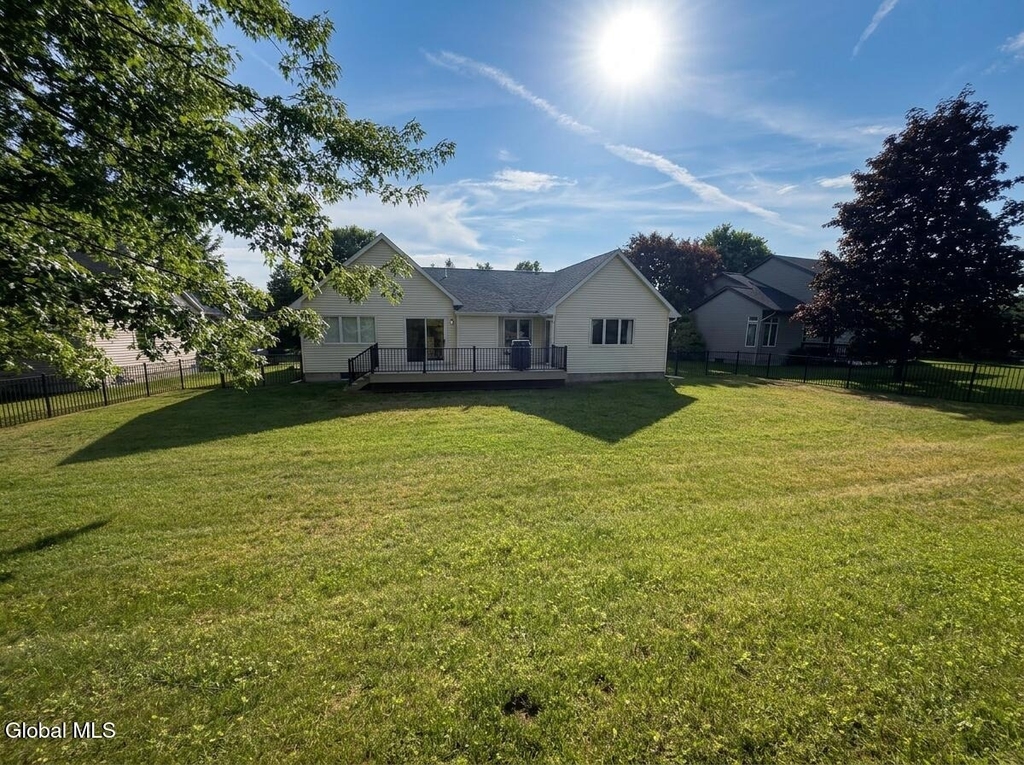 53 Huntleigh Drive - Photo 29