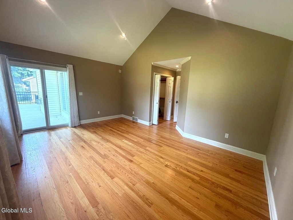 53 Huntleigh Drive - Photo 14