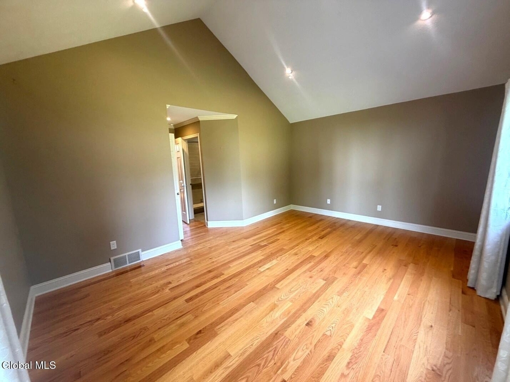 53 Huntleigh Drive - Photo 13