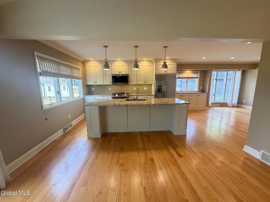 53 Huntleigh Drive - Photo 2
