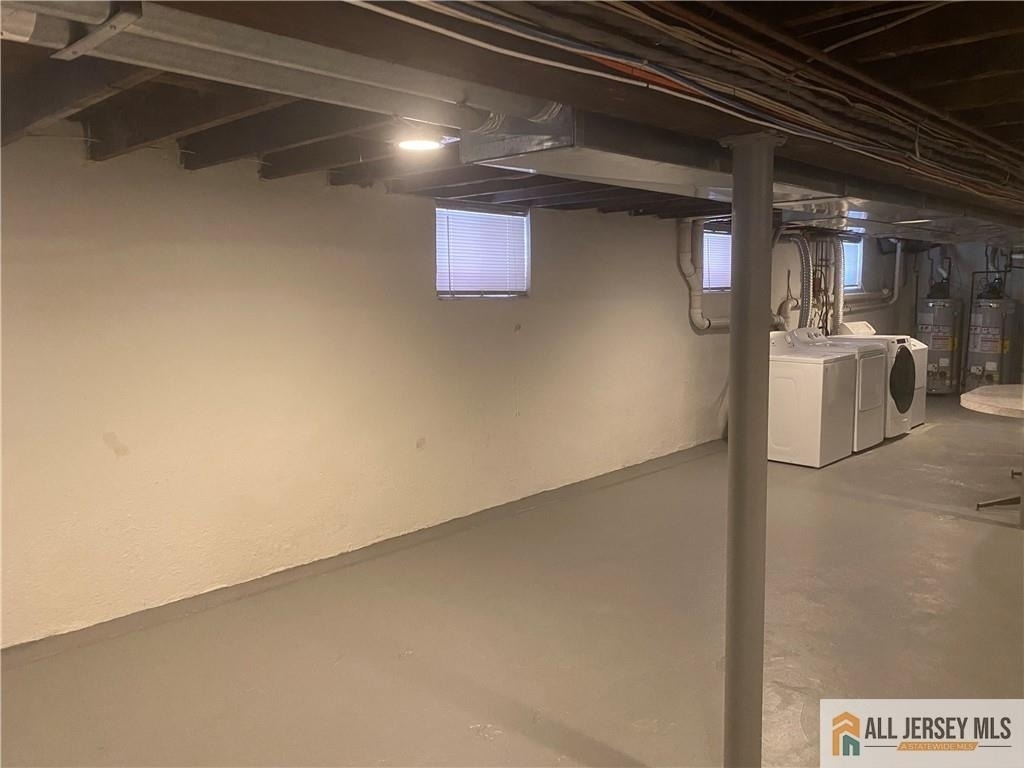 586 Jacques Street - Photo 15