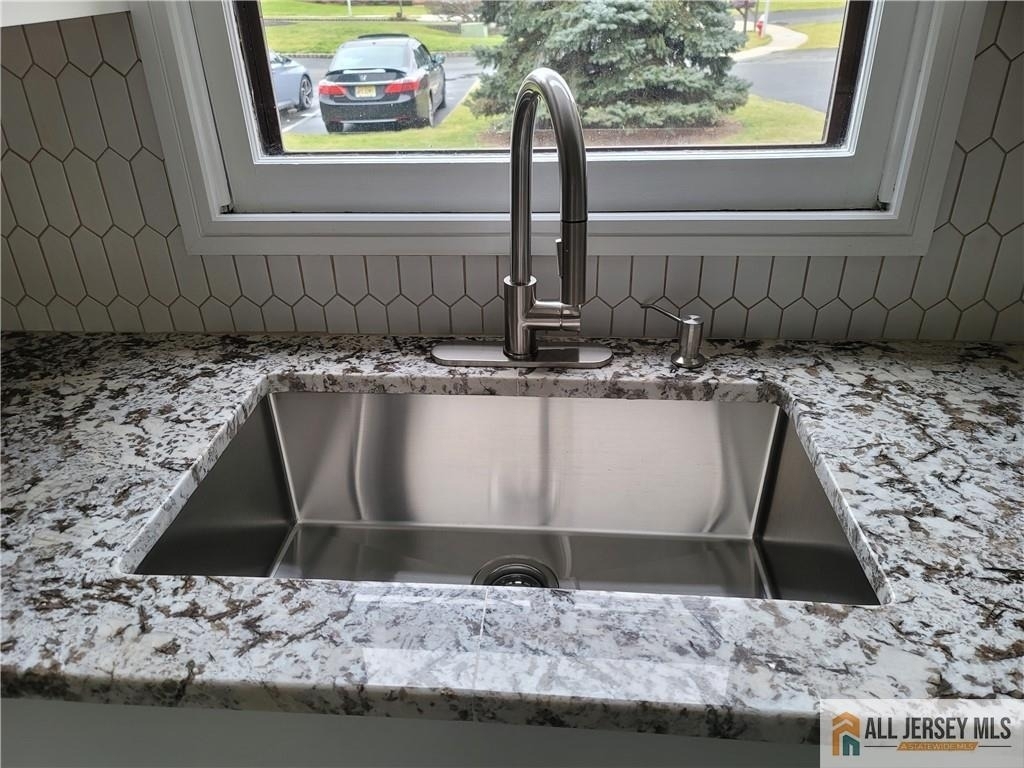 7 Cheltenham Place - Photo 3