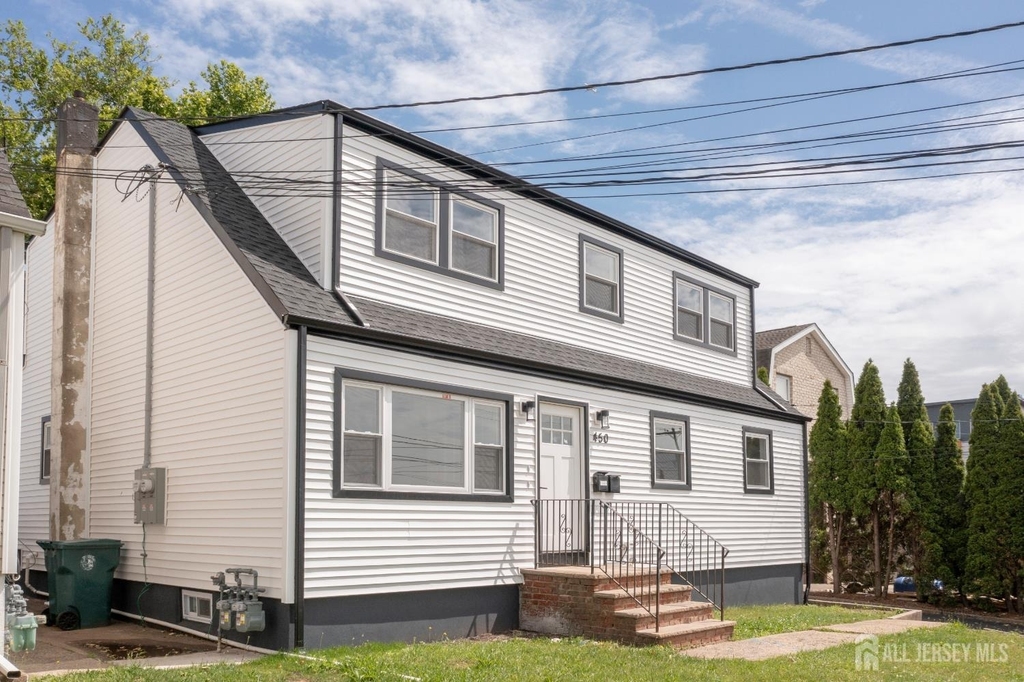 450 Packer Place - Photo 2