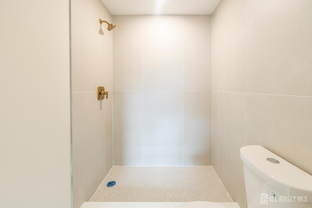 450 Packer Place - Photo 19