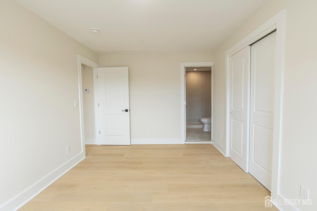 450 Packer Place - Photo 17