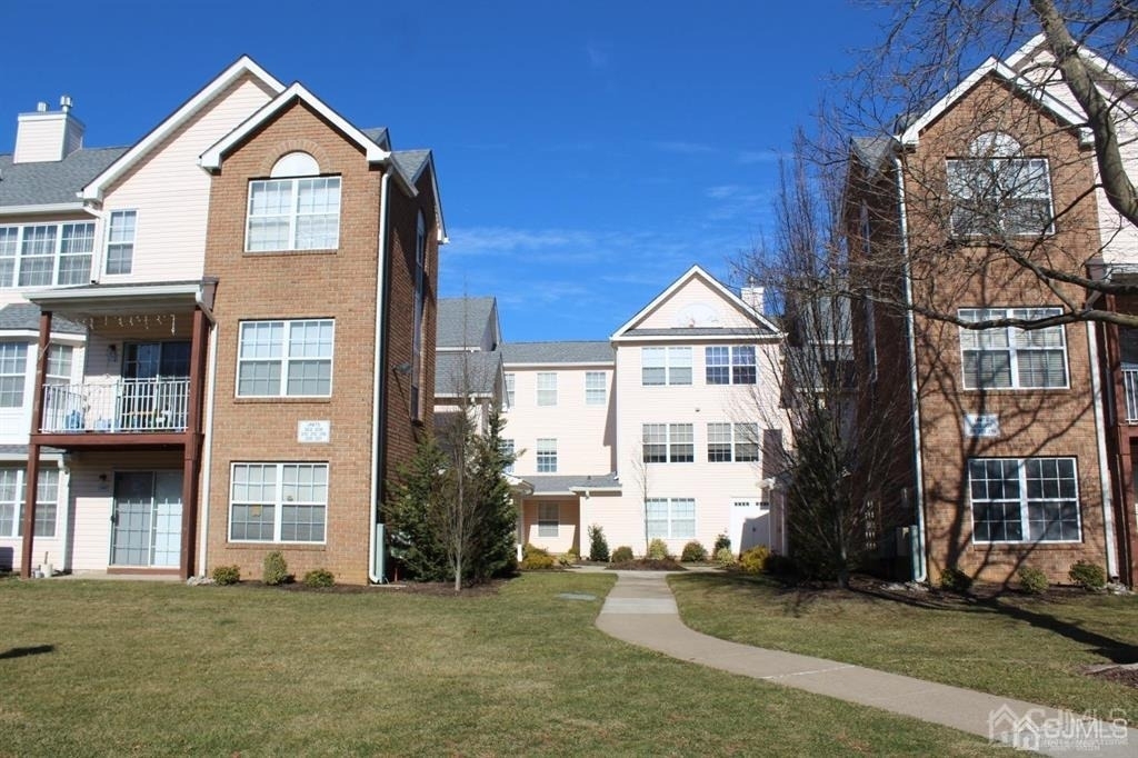 306 Plymouth Road - Photo 1