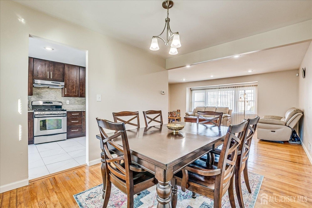 79 Beechwood Avenue - Photo 11