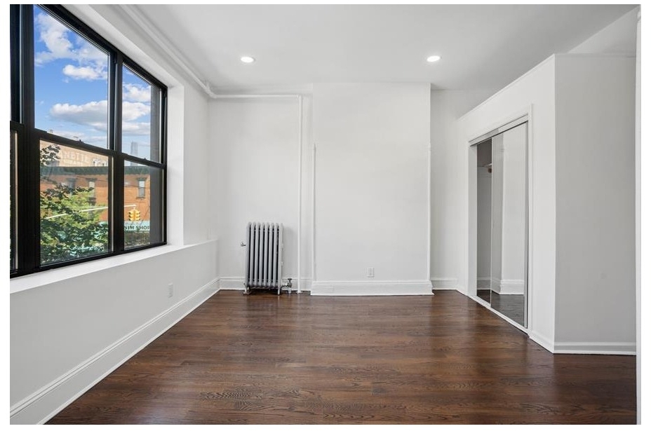 211 5th Avenue - Photo 1