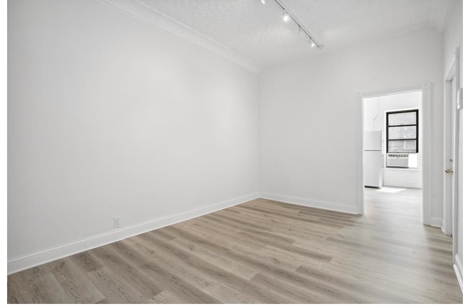 211 5th Avenue - Photo 6