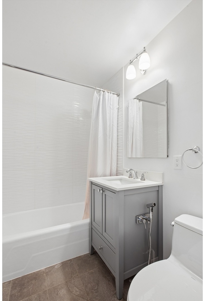 159 W 53rd Street - Photo 11