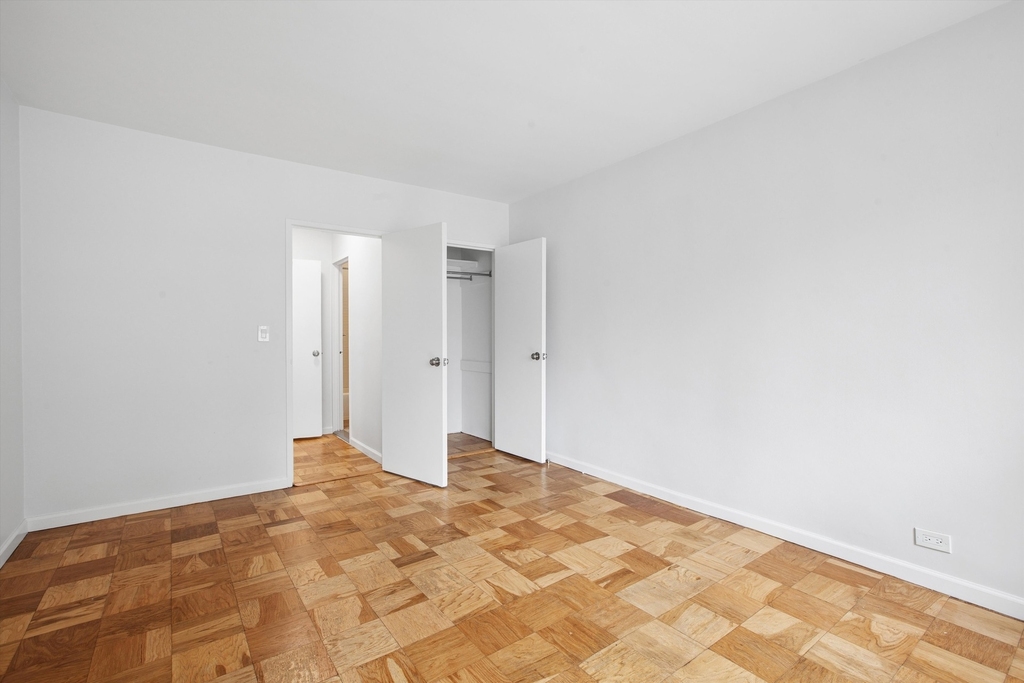 159 W 53rd Street - Photo 15