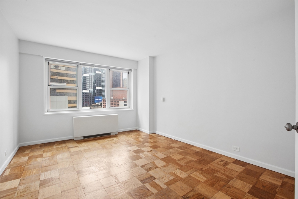 159 W 53rd Street - Photo 14