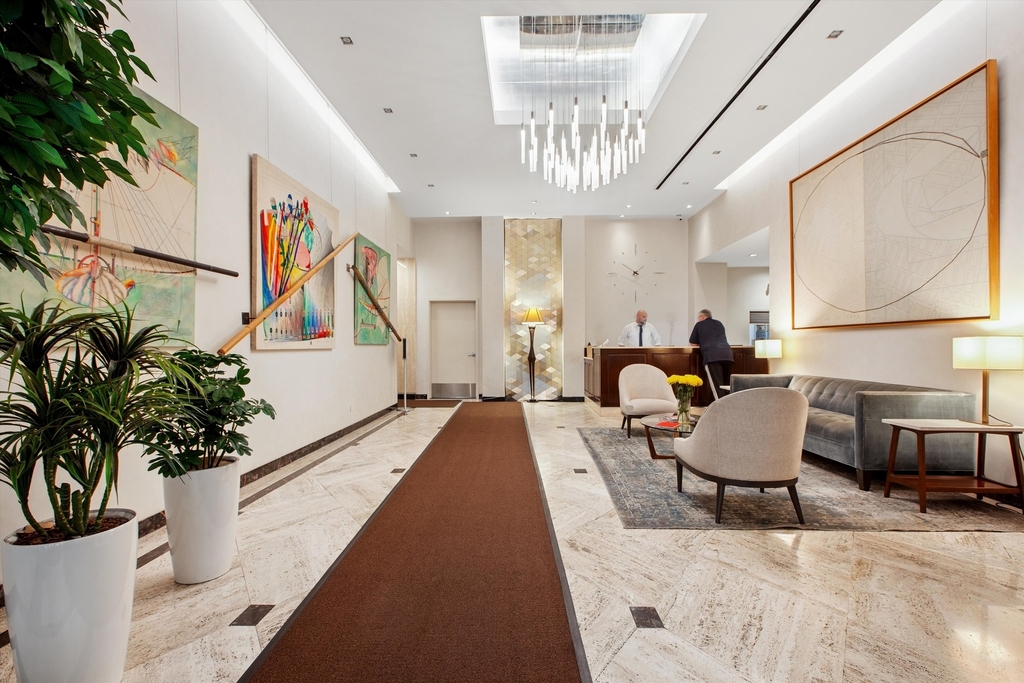 159 W 53rd Street - Photo 20