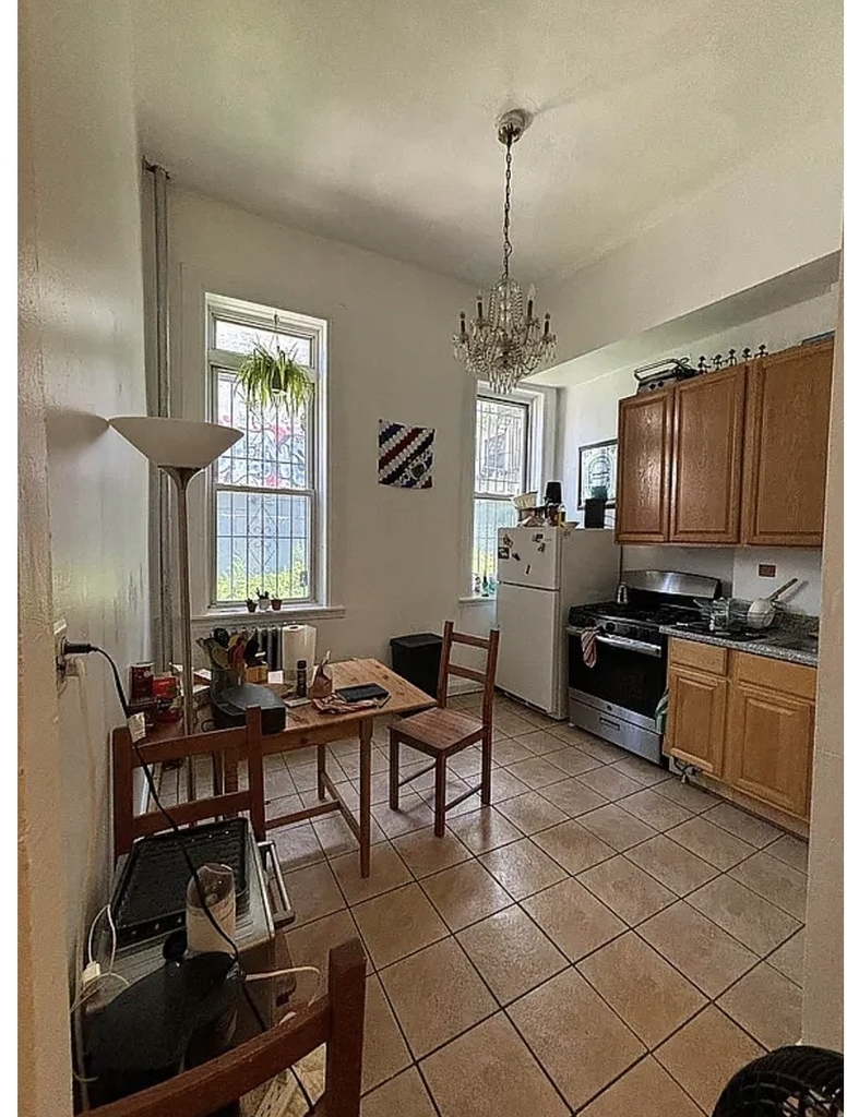 2 Pulaski Street - Photo 1