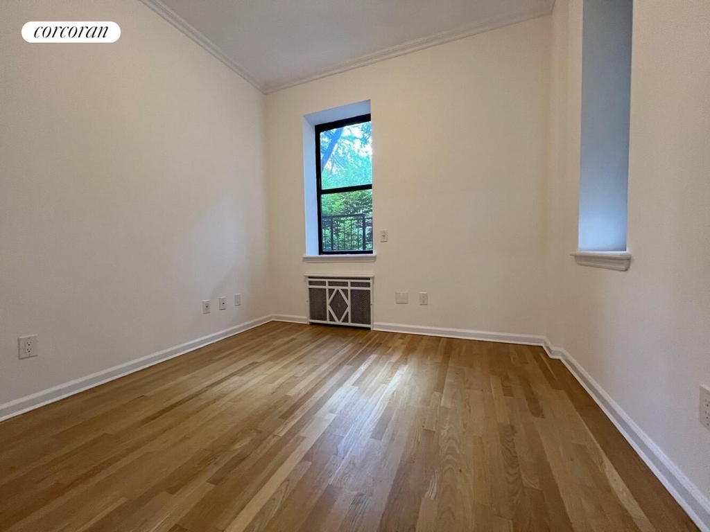 130 E 93rd Street - Photo 1