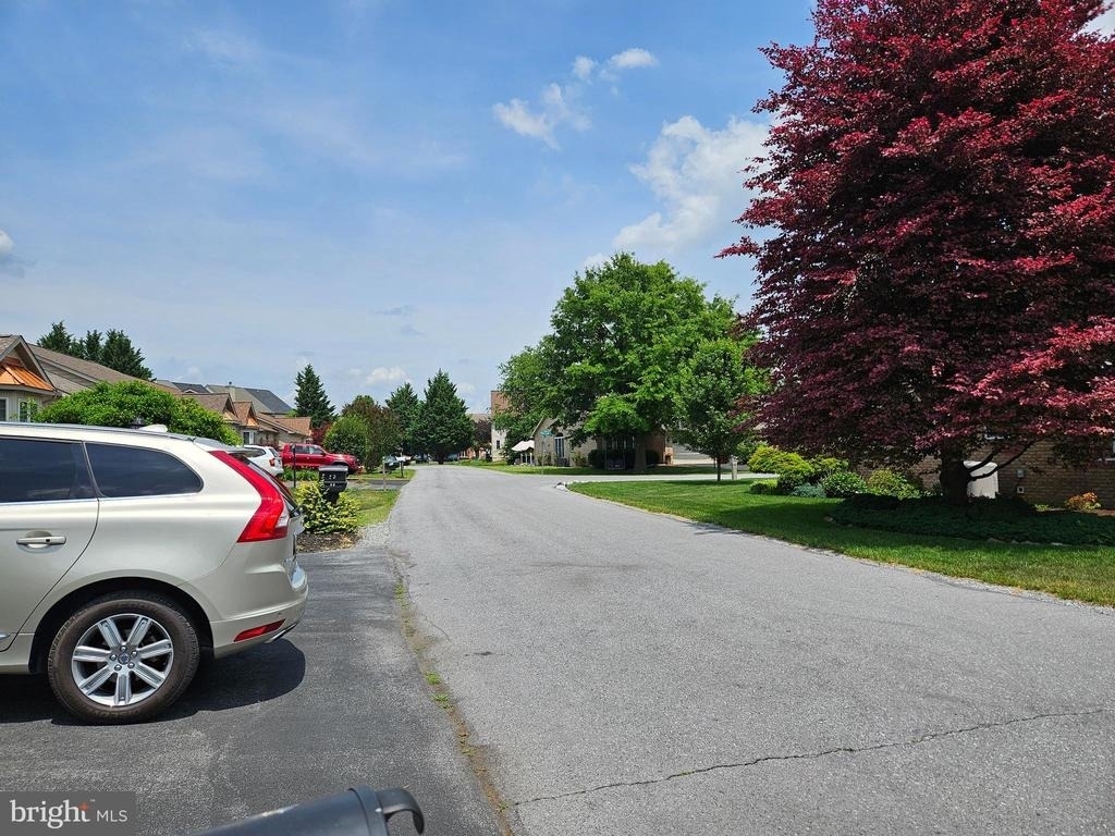 57 Radcliff Lane - Photo 3