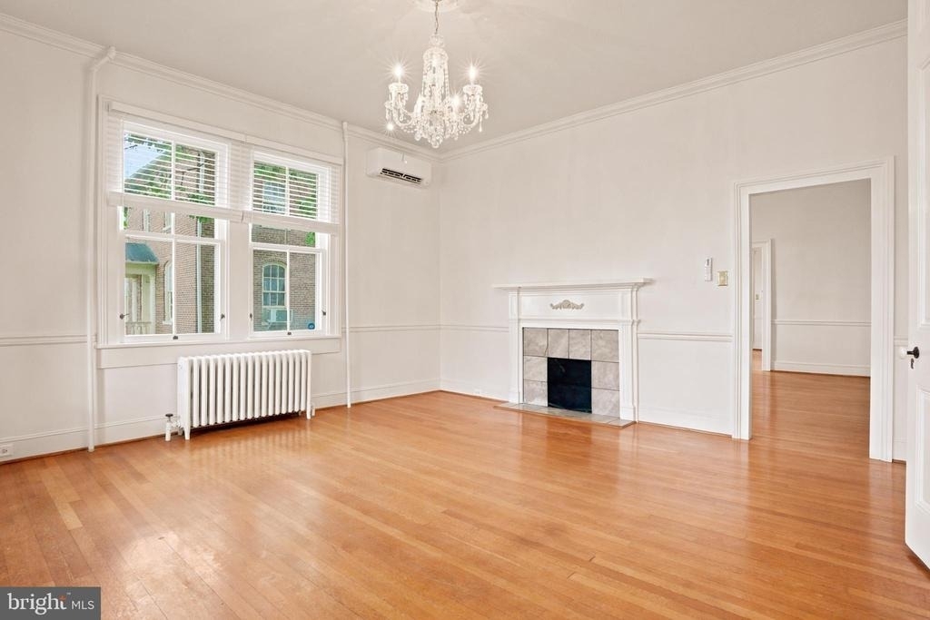209 N Washington Street - Photo 16