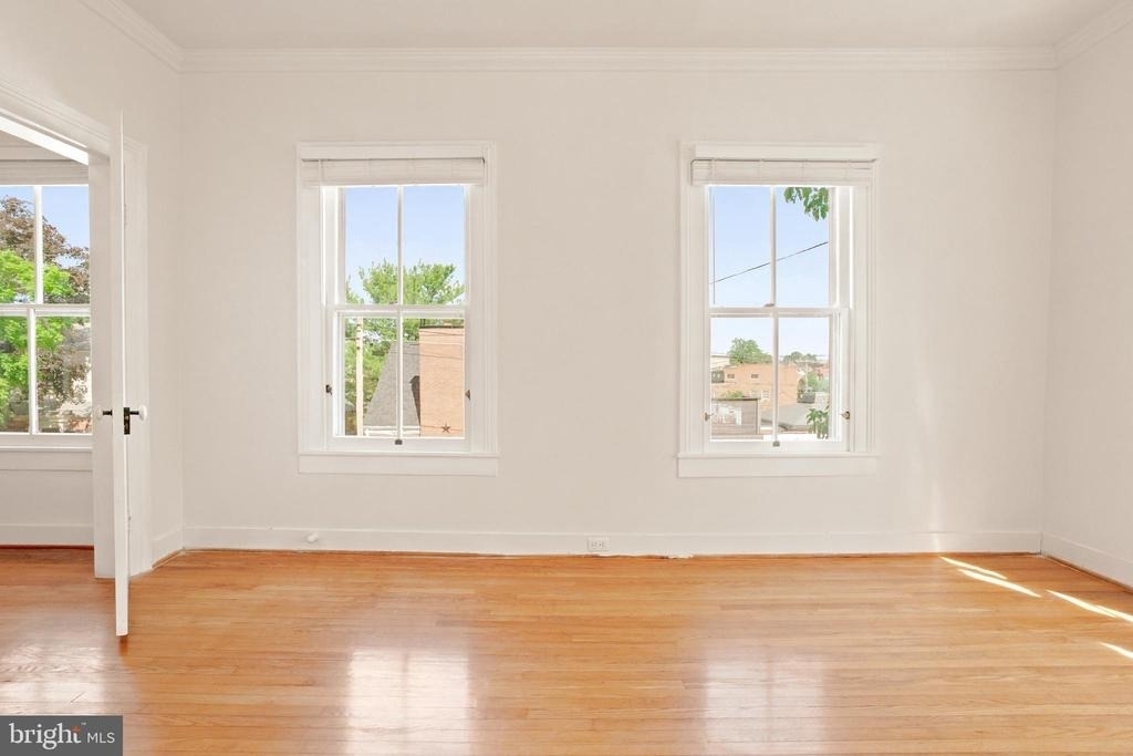 209 N Washington Street - Photo 96