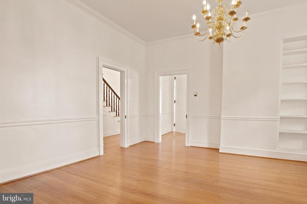 209 N Washington Street - Photo 29